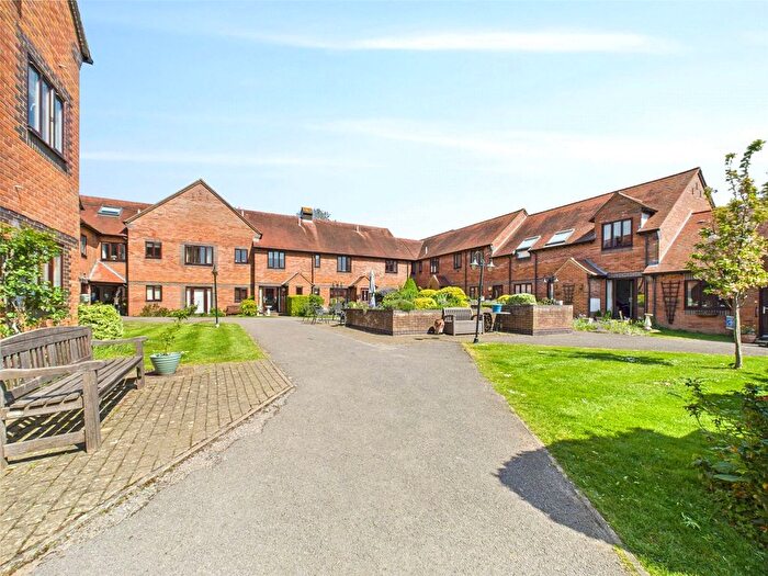 1 Bedroom Flat For Sale In Sharman Beer Court, Thame, Oxfordshire, OX9