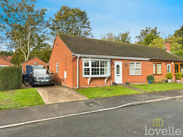 2 Bedroom Semi-Detached Bungalow For Sale In Bramley Court, Gainsborough, DN21
