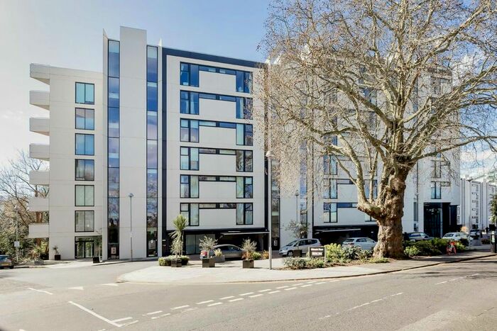 2 Bedroom Flat To Rent In Colonial Drive, Bollo Lane, London, W4