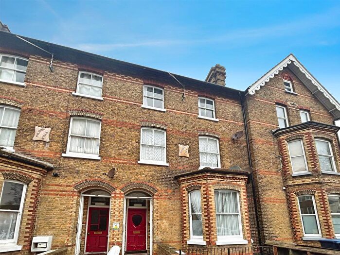 2 Bedroom Flat To Rent In Station Road, Herne Bay, CT6