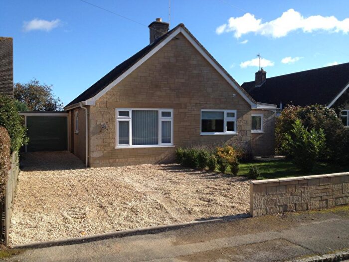 3 Bedroom Detached Bungalow To Rent In Stonesfield, Oxfordshire, OX29