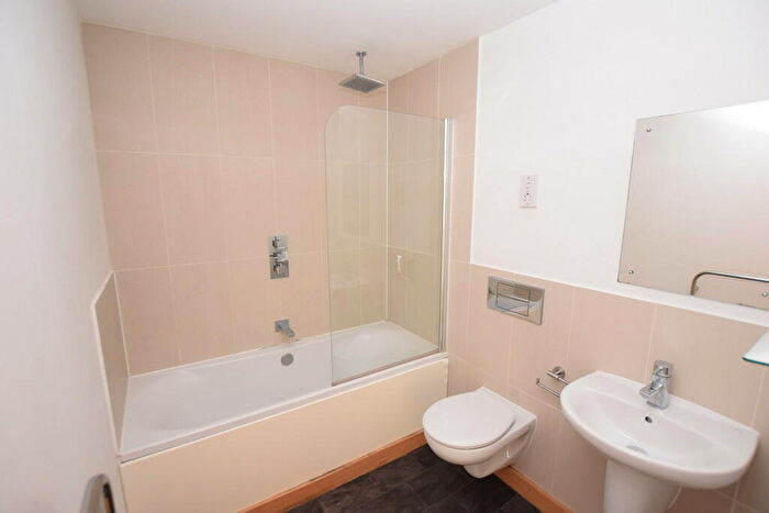 1 Bedroom Apartment For Sale In Hawkins Road, Colchester, CO2