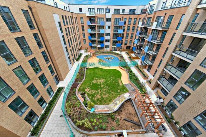 2 Bedroom Flat To Rent In Bugle House, Larkwood Avenue, London, SE10