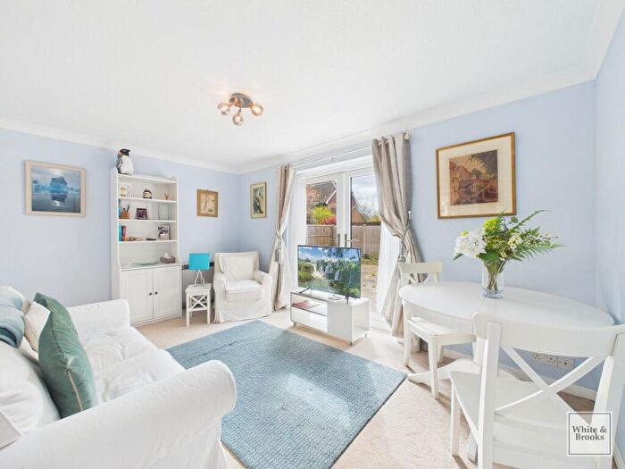 2 Bedroom Flat For Sale In Salthill Road, Verica Court Salthill Road, PO19