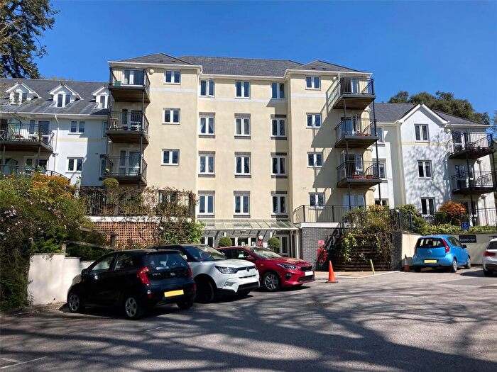 2 Bedroom Apartment For Sale In Manaton Court, Dunheved Road, Launceston, Cornwall, PL15