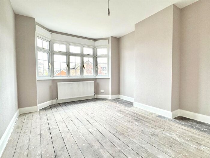 3 Bedroom Detached House For Sale In Beechenlea Lane, Swanley, Kent, BR8