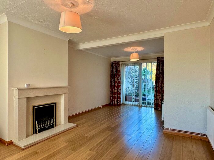 4 Bedroom Semi-Detached House To Rent In Priors Way, Dunvant, Swansea, SA2