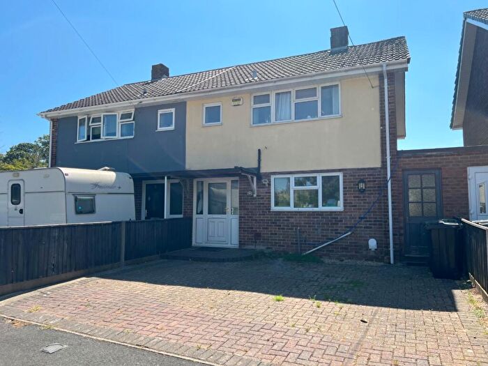 3 Bedroom Semi-Detached House For Sale In Dibden Purlieu, Southampton, Hampshire, SO45