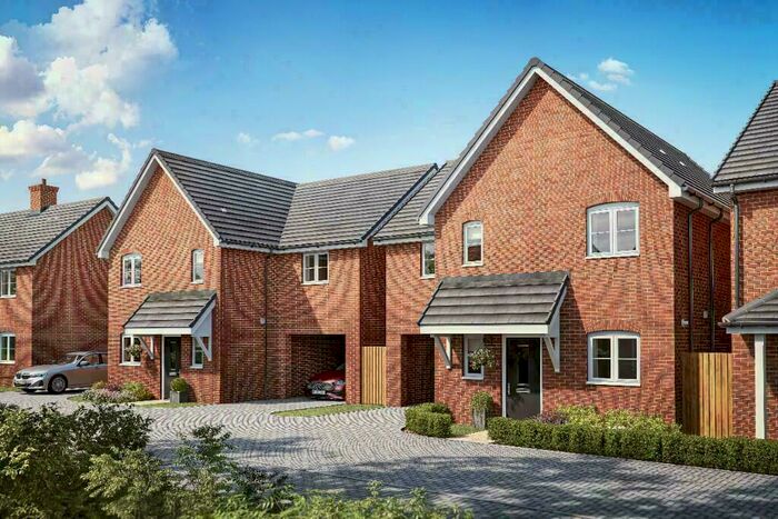 4 Bedroom Detached House To Rent In Chesterwell, Mile End, Colchester, Essex, CO4