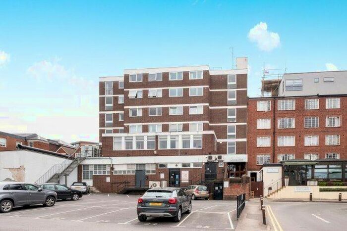 1 Bedroom Flat To Rent In Eastgate Gardens, Guildford, GU1