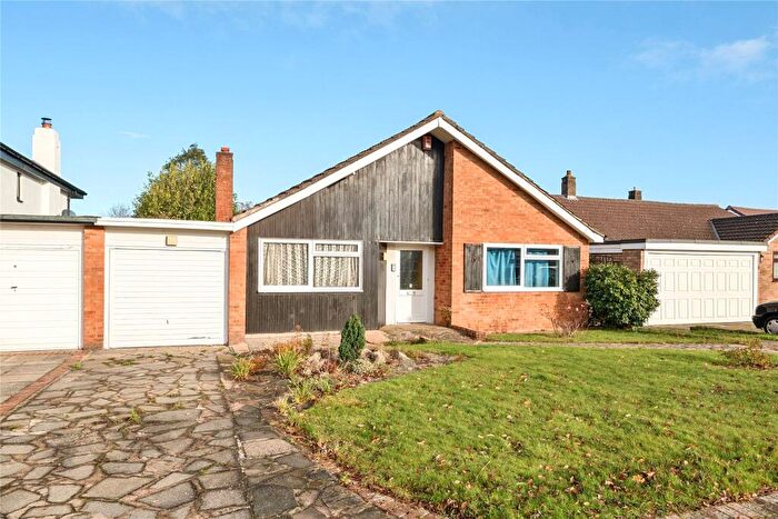 3 Bedroom Bungalow For Sale In Drayton Avenue, Orpington, BR6