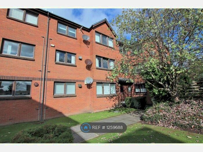 2 Bedroom Flat To Rent In Whittagreen Court, Motherwell ML1