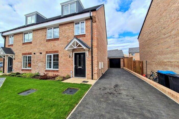 3 Bedroom Property To Rent In Carmelite Close, Northallerton, DL6