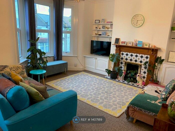 2 Bedroom Maisonette To Rent In Morley Road, London, E10