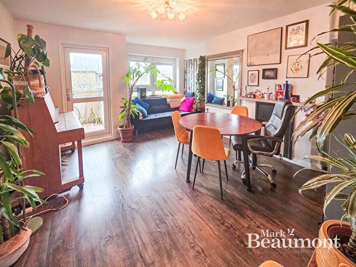 1 Bedroom Flat For Sale In Grove Street, Deptford, London, SE8