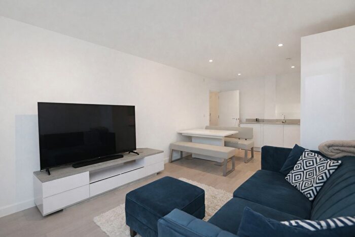 1 Bedroom Flat For Sale In Brick House, Romford, RM3