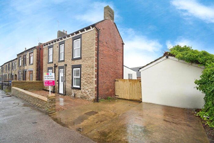 3 Bedroom Detached House For Sale In Fish Dam Lane, Barnsley, S71