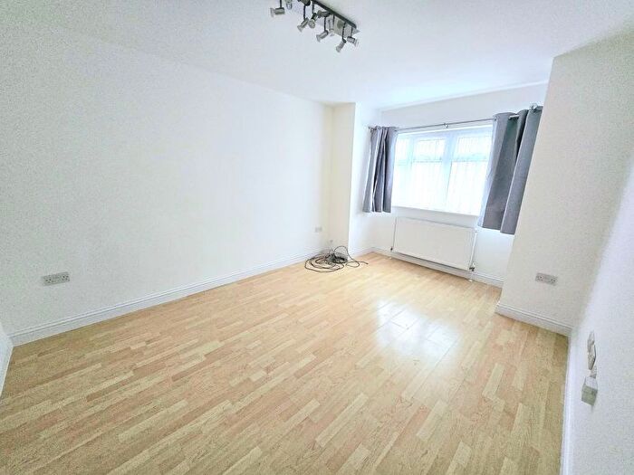 3 Bedroom End Of Terrace House To Rent In Central Road, Sudbury, Wembley, HA0