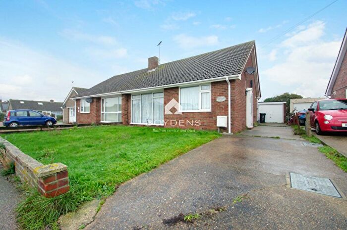 2 Bedroom Bungalow To Rent In Bemerton Gardens, Kirby Cross, CO13