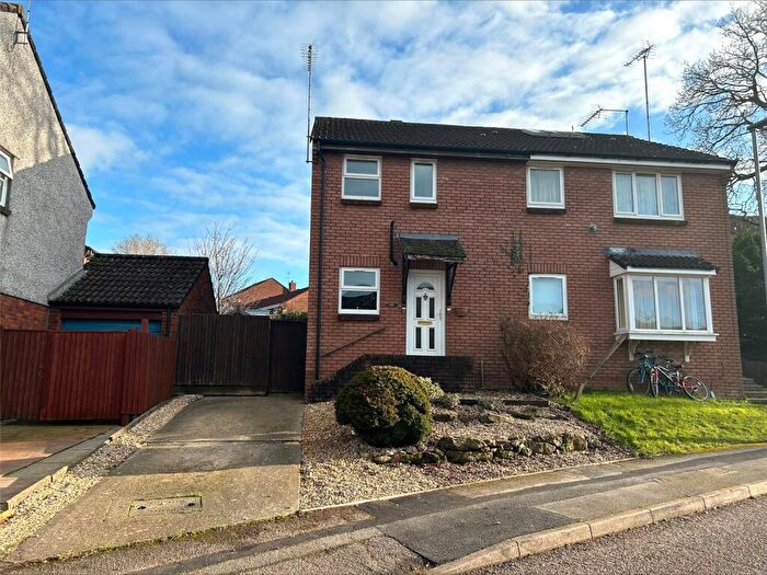 2 Bedroom Semi-Detached House To Rent In Hazelwood Close, Honiton, Devon, EX14