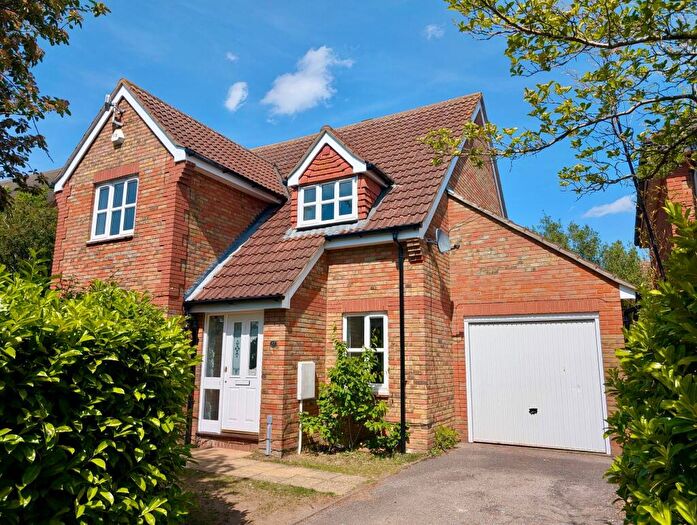 4 Bedroom Detached House To Rent In Woodhead Drive, Cambridge, CB4