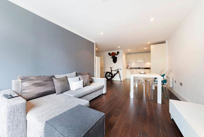 2 Bedroom Flat To Rent In Drayton Park, Drayton Park, N5