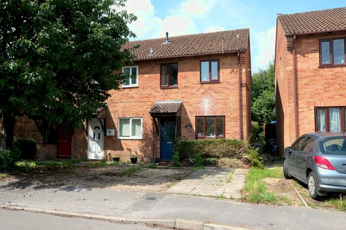 2 Bedroom End Terrace House For Sale In The Gulls, Marchwood, SO40