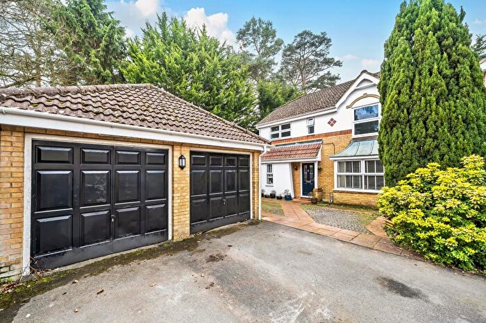 4 Bedroom Detached House For Sale In Camberley, Surrey, GU15
