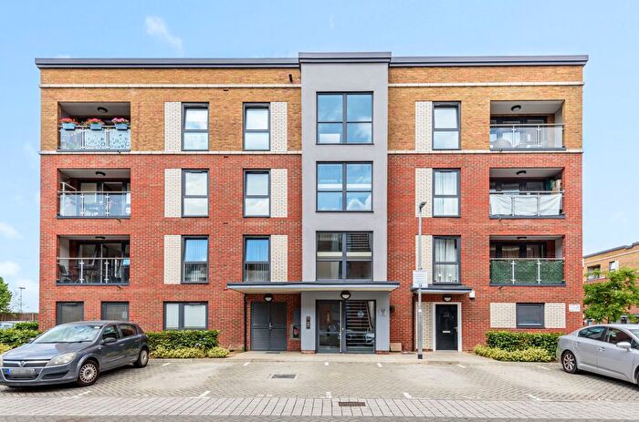 1 Bedroom Flat For Sale In Arla Place, Ruislip, HA4
