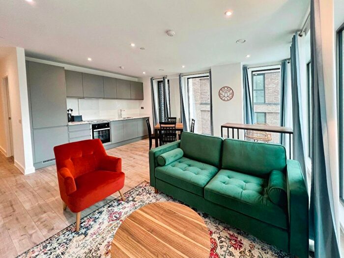 2 Bedroom Flat To Rent In Victoria House, Great Ancoats Street, Manchester, M4