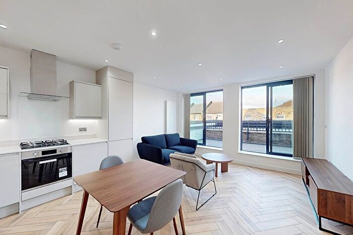 1 Bedroom Flat To Rent In Roman Road, London, E3