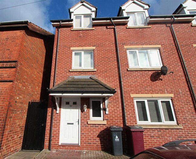 1 Bedroom Flat To Rent In Cobden Street, Wednesbury, WS10