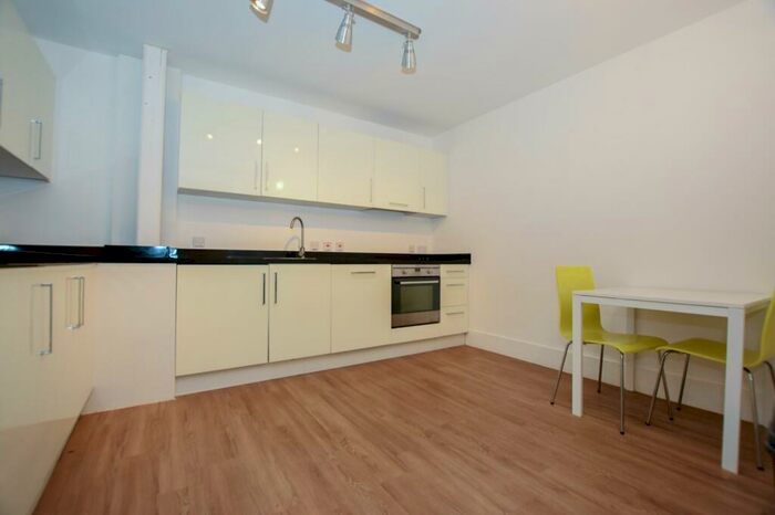 1 Bedroom Flat To Rent In Town Hall, Bexley Square, Salford, M3