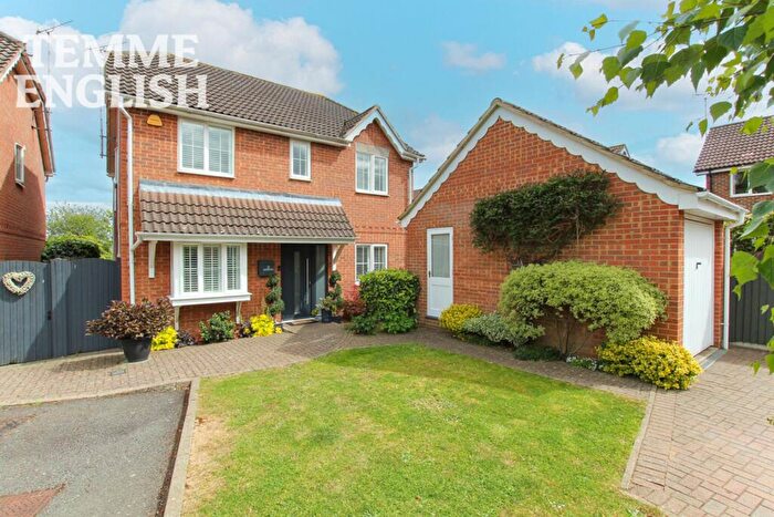 4 Bedroom Detached House For Sale In Charters Court, Wickford, SS11