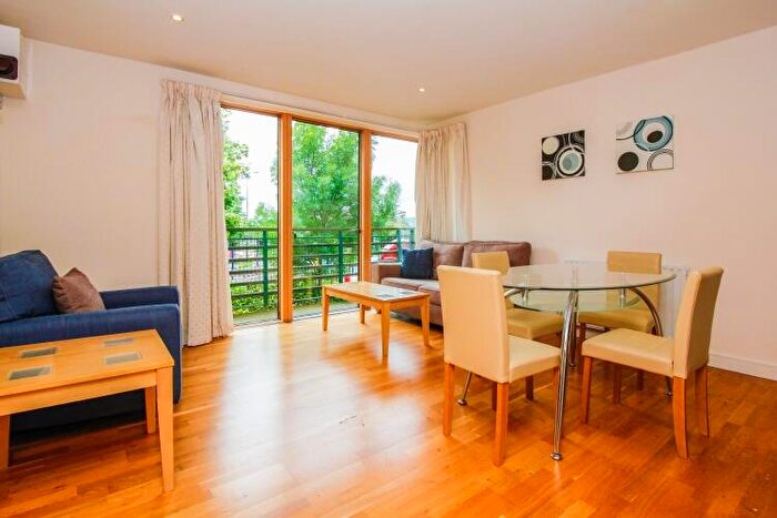 2 Bedroom Apartment To Rent In Five Mile Drive, Oxford, OX2