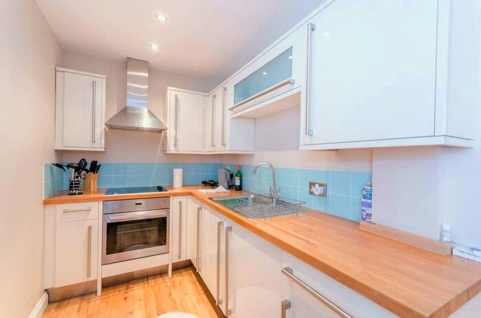 1 Bedroom Flat To Rent In Park Road, Regent's Park, London, NW1