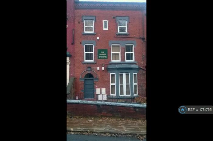 4 Bedroom Flat To Rent In Woodsley Road, Leeds, LS2