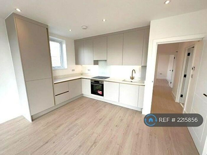 2 Bedroom Flat To Rent In Corelli Road, London, SE3
