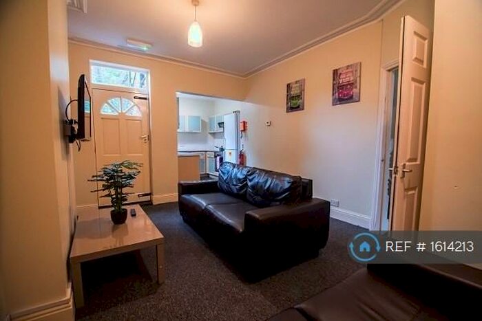 5 Bedroom Terraced House To Rent In Newington Road, Sheffield, S11