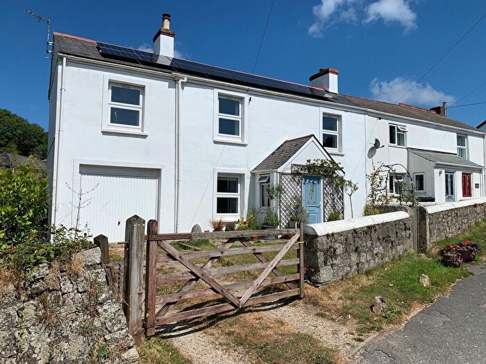 3 Bedroom End Terrace House For Sale In East Hill, Blackwater, Truro, TR4