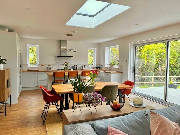 3 Bedroom Bungalow To Rent In Weston Road, Aston Clinton, Aylesbury, HP22