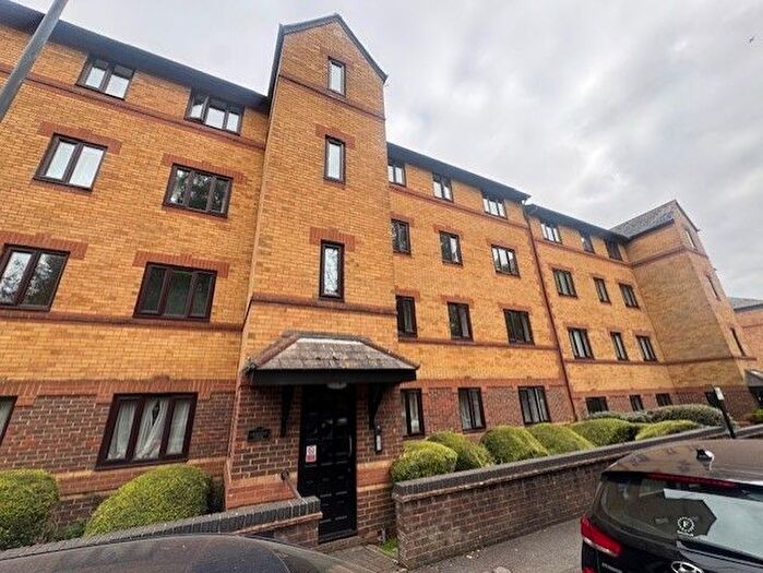 2 Bedroom Flat To Rent In Redcliff Mead Lane, Bristol, BS1