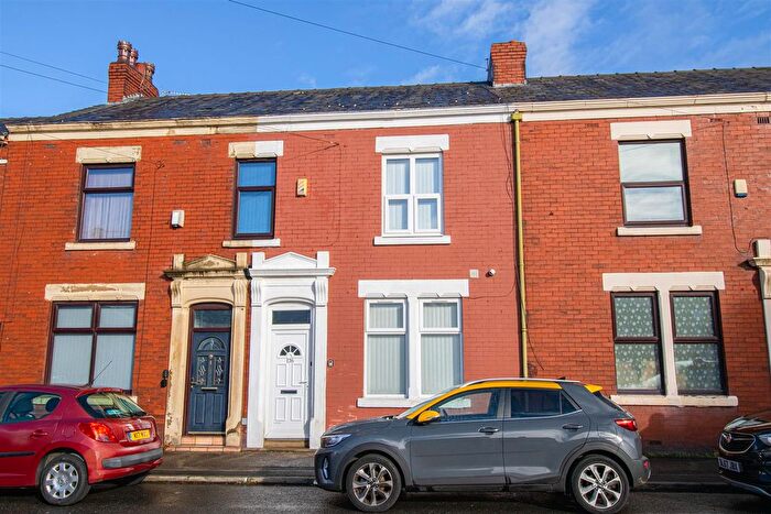 4 Bedroom Terraced House To Rent In Inkerman Street, Ashton-On-Ribble, Preston, PR2