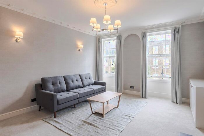 1 Bedroom Flat To Rent In Doughty Street, London, WC1N