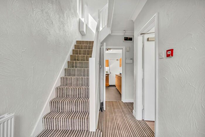 1 Bedroom Flat To Rent In Hanno Close, Wallington, SM6