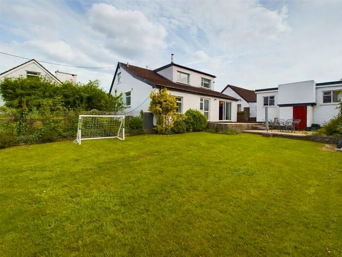 4 Bedroom Bungalow For Sale In Upper Common Road, Gilwern, Abergavenny, Monmouthshire, NP7