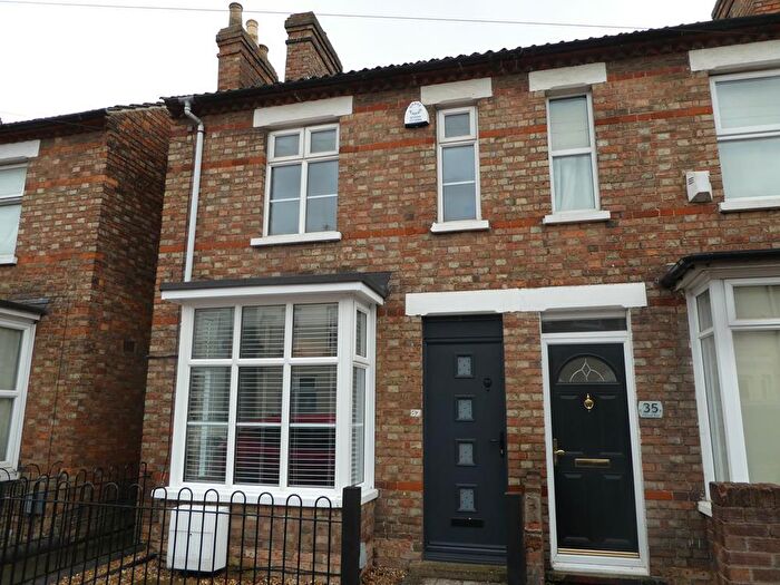 2 Bedroom Property To Rent In Edward Road, Bedford, MK42