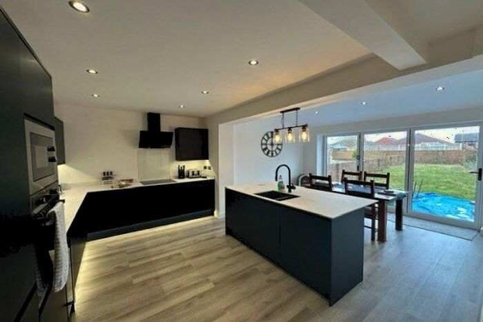 3 Bedroom Property To Rent In Deepdale Street, Sutton-In-Ashfield, NG17