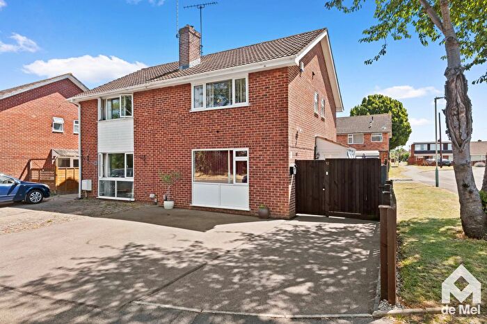 3 Bedroom Semi-Detached House For Sale In Henley Road, Cheltenham, GL51