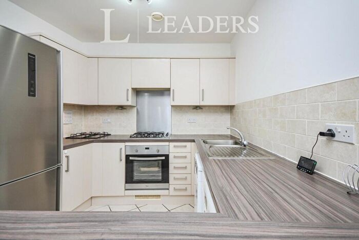 2 Bedroom Apartment To Rent In Evelyn Court, Jefferson Place, BR2